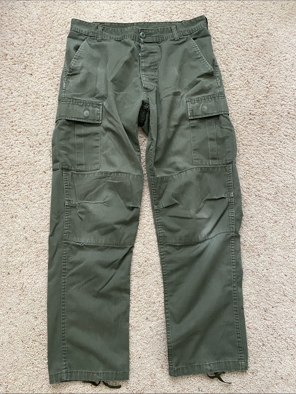 Rothco B.D.U. Button Fly Cargo Pants. 28-34.